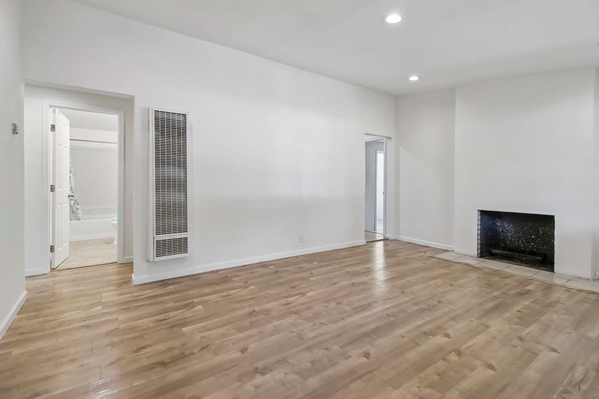 10081 Kenilworth Way-S0809-005.jpg