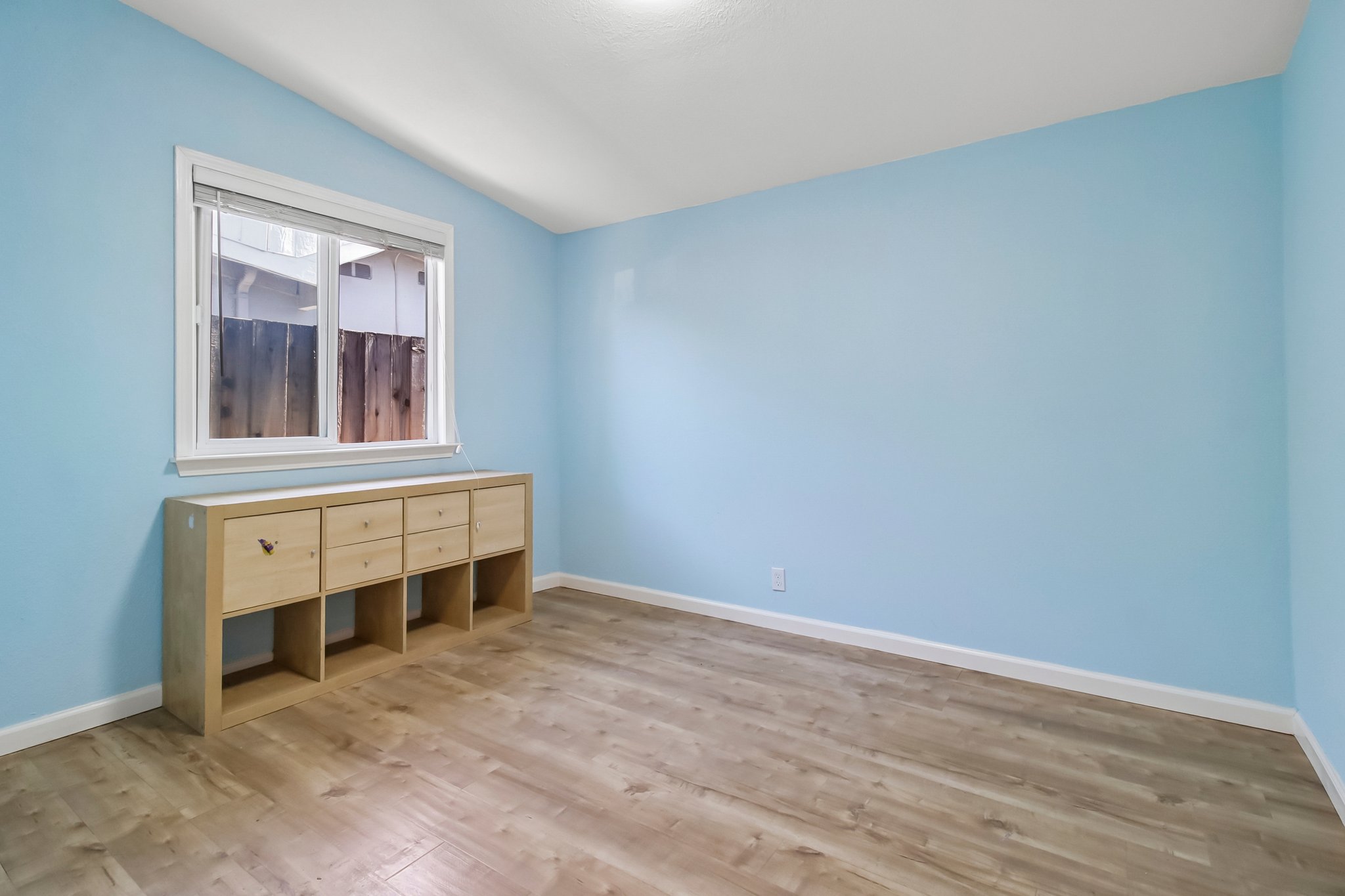 10081 Kenilworth Way-S0809-025.jpg