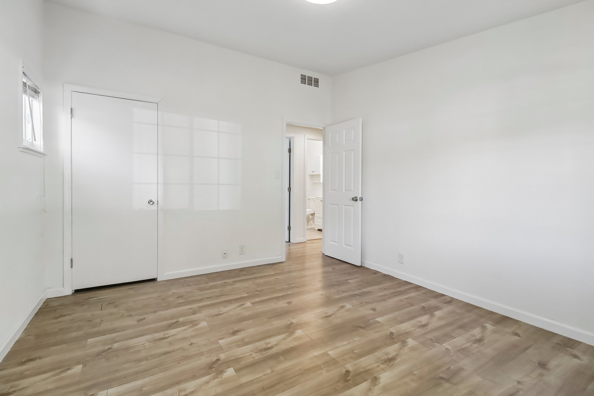 10081 Kenilworth Way-S0809-028.jpg