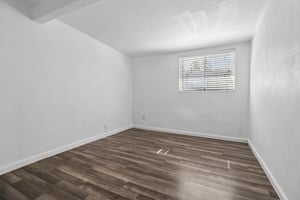 10081 Kenilworth Way-S0809-018.jpg