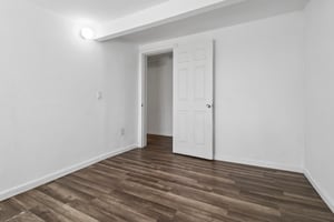 10081 Kenilworth Way-S0809-019.jpg