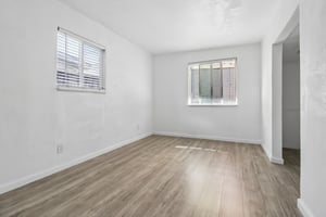 10081 Kenilworth Way-S0809-020.jpg