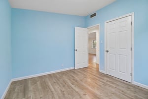 10081 Kenilworth Way-S0809-026.jpg