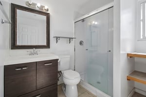 10081 Kenilworth Way-S0809-033.jpg