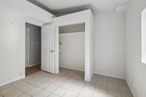 10081 Kenilworth Way-S0809-034.jpg