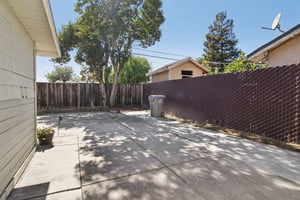 10081 Kenilworth Way-S0809-036.jpg