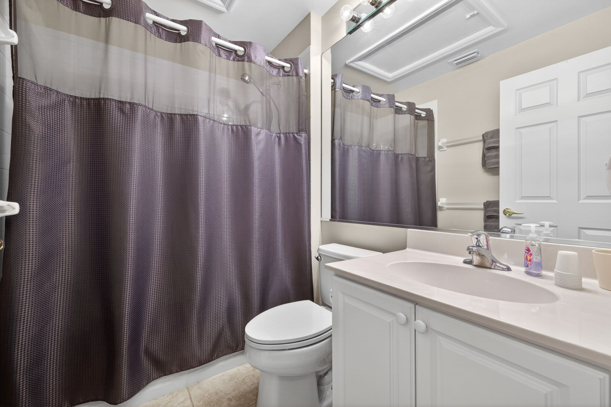 Guest Bathroom 1 of 2