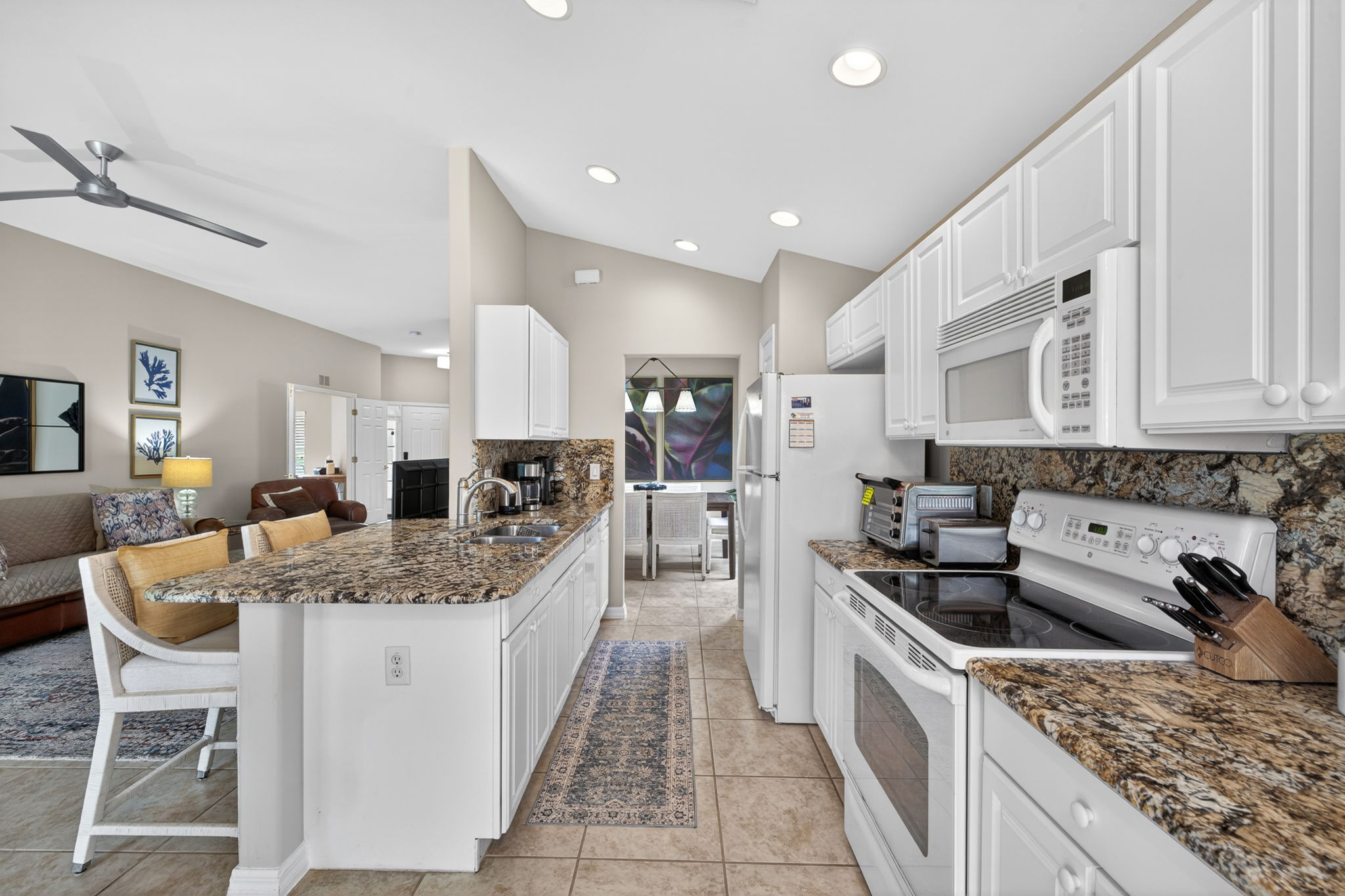 Kitchen 1 of 3