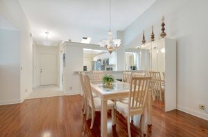 Foyer/Dining Room