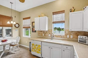 Ketch Kay Ln-S2208-018.jpg