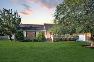  Photo 0