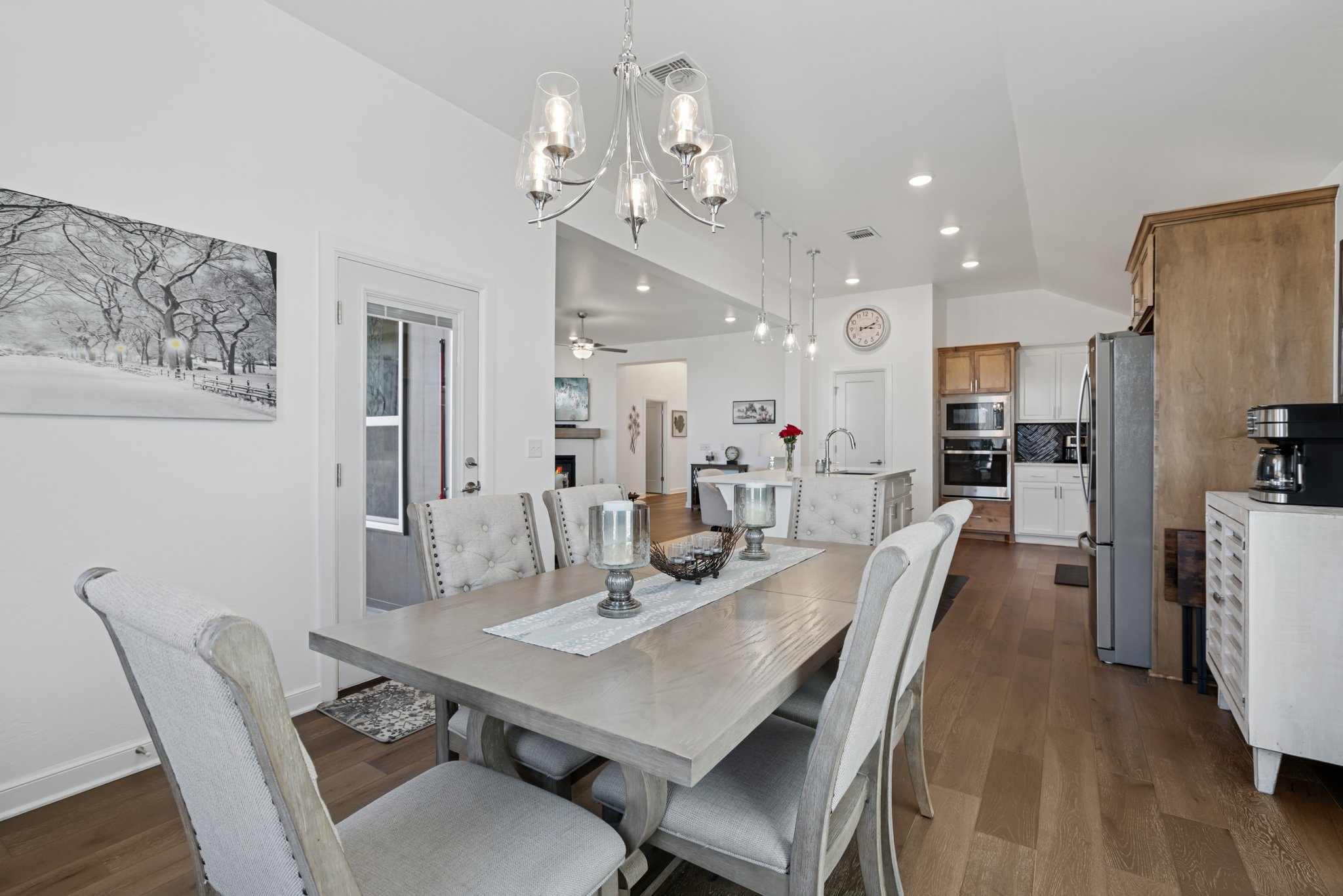 1009 Mount Irving Wy_018.jpg