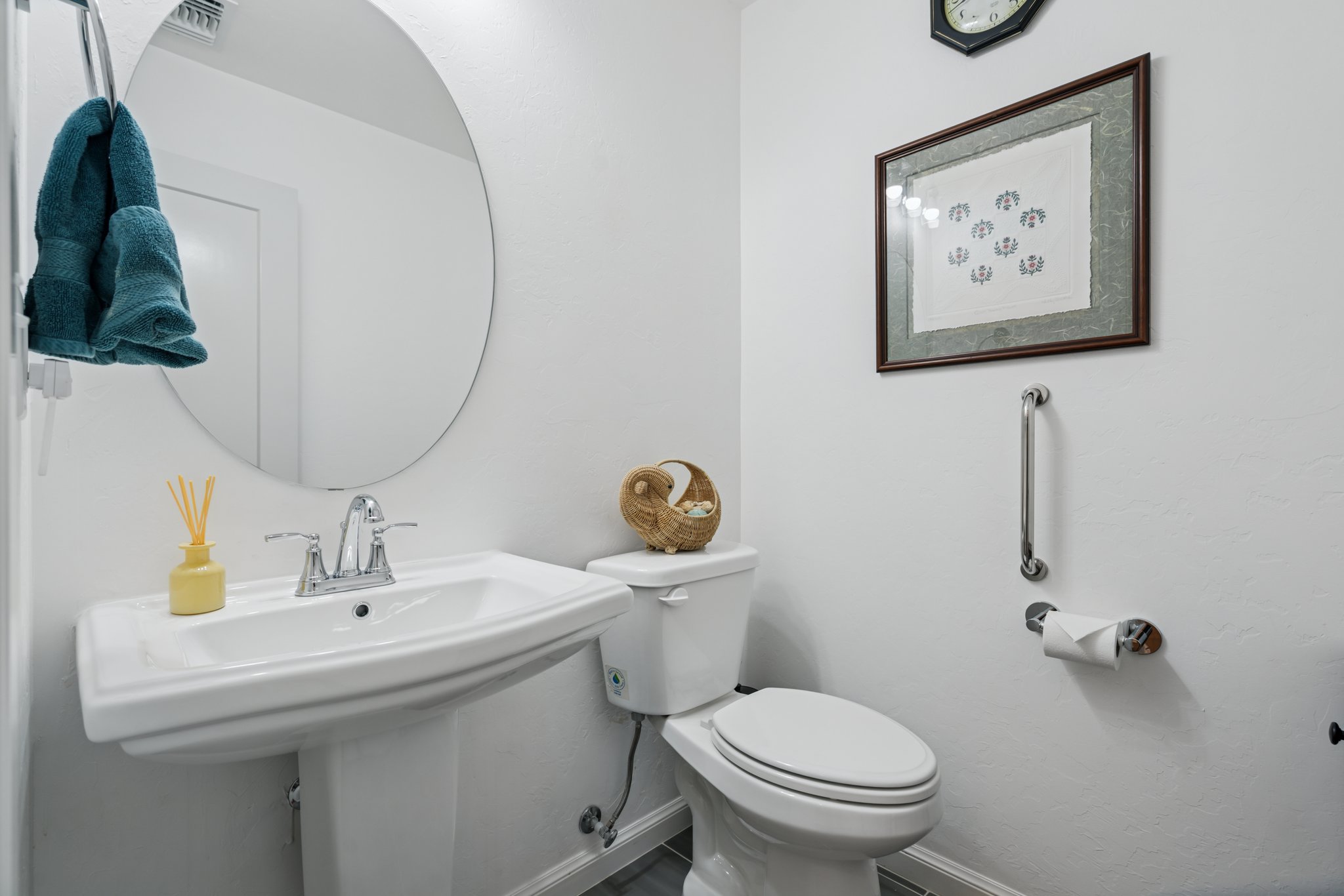 1009 Mount Irving Wy_020.jpg