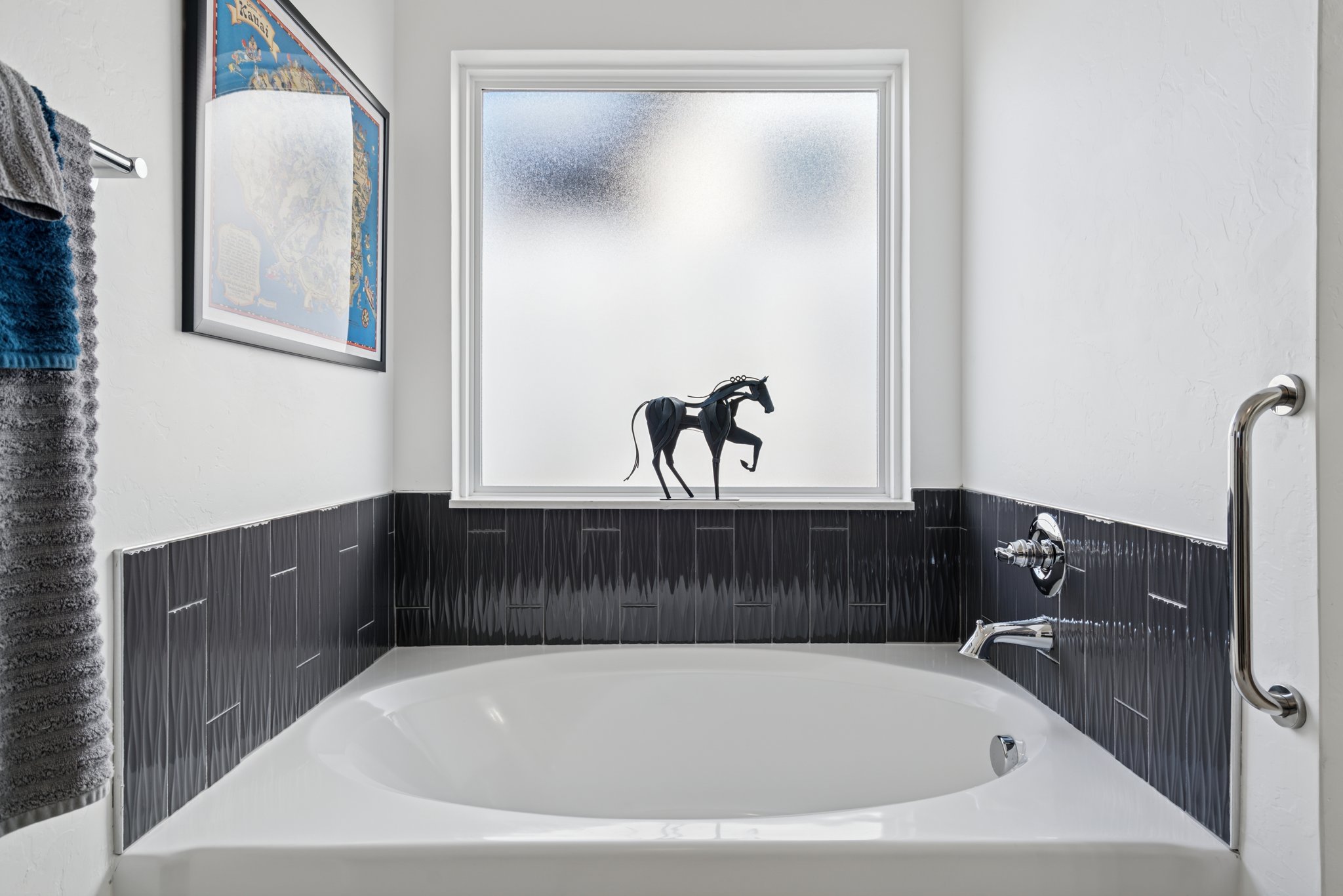 1009 Mount Irving Wy_026.jpg