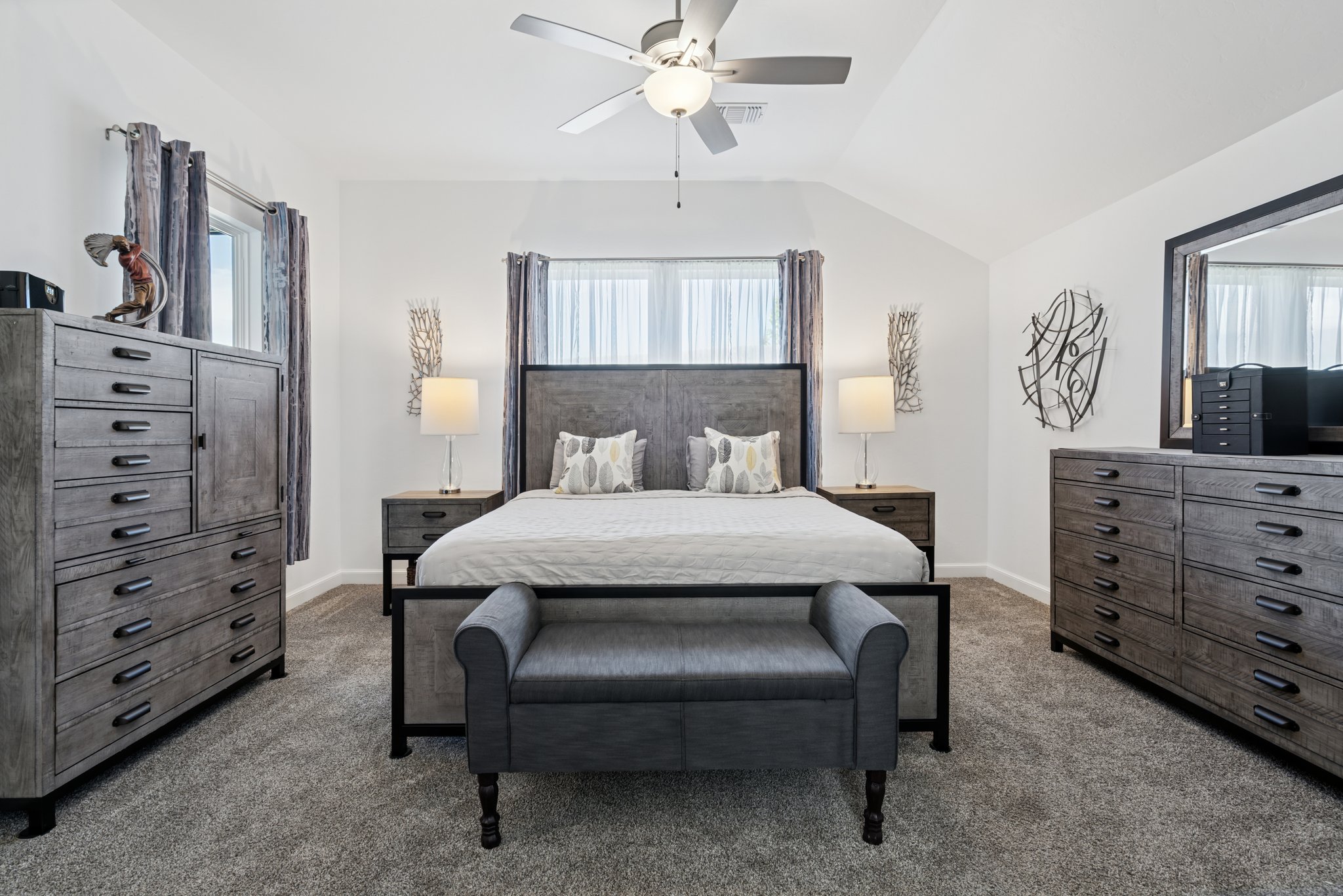 1009 Mount Irving Wy_028.jpg