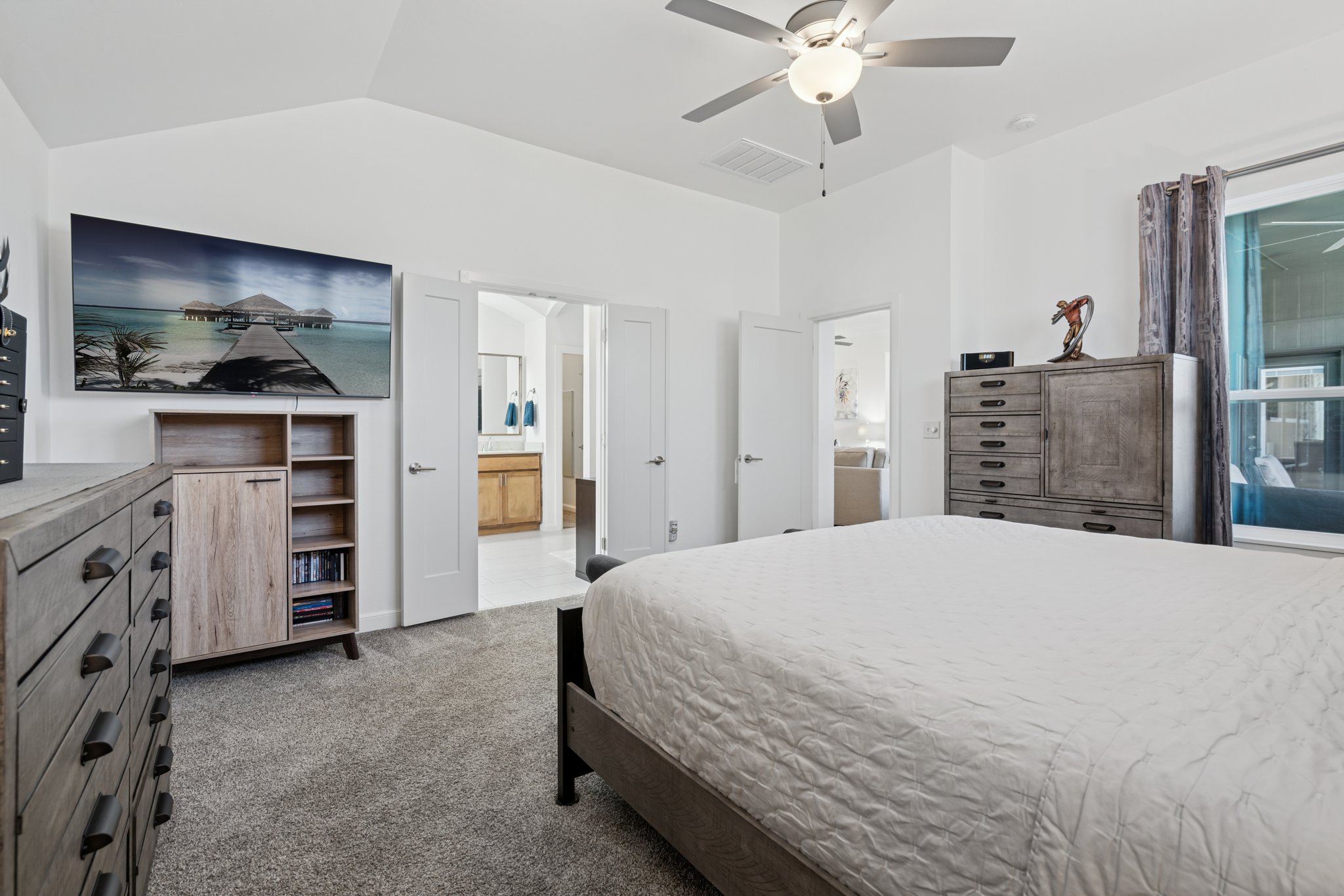 1009 Mount Irving Wy_029.jpg