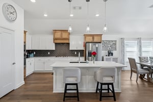 1009 Mount Irving Wy_011.jpg