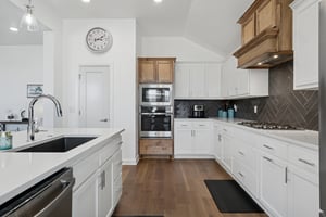 1009 Mount Irving Wy_014.jpg