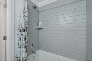 1009 Mount Irving Wy_022.jpg