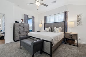 1009 Mount Irving Wy_030.jpg