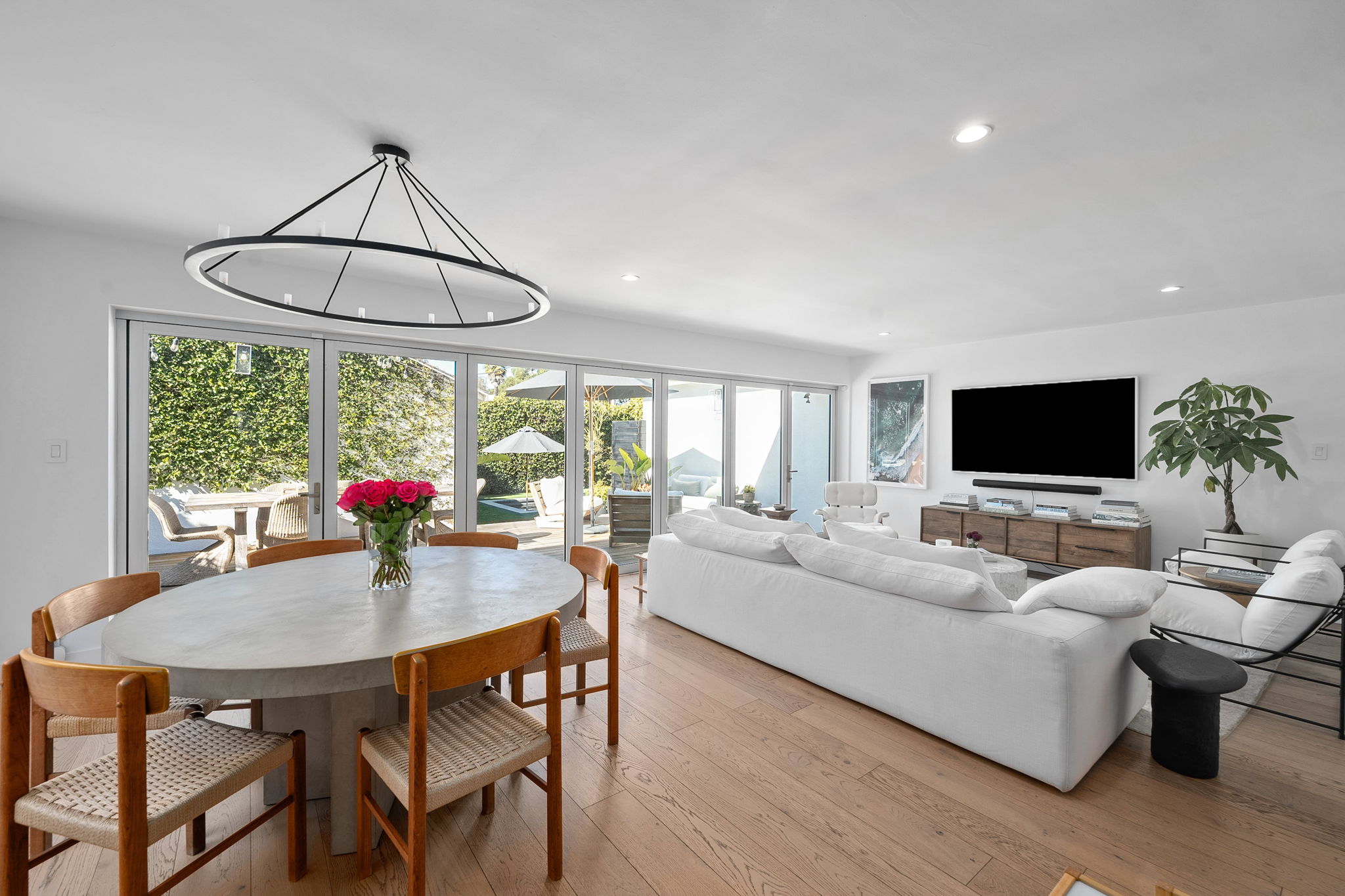 1009 Vernon Avenue-13
