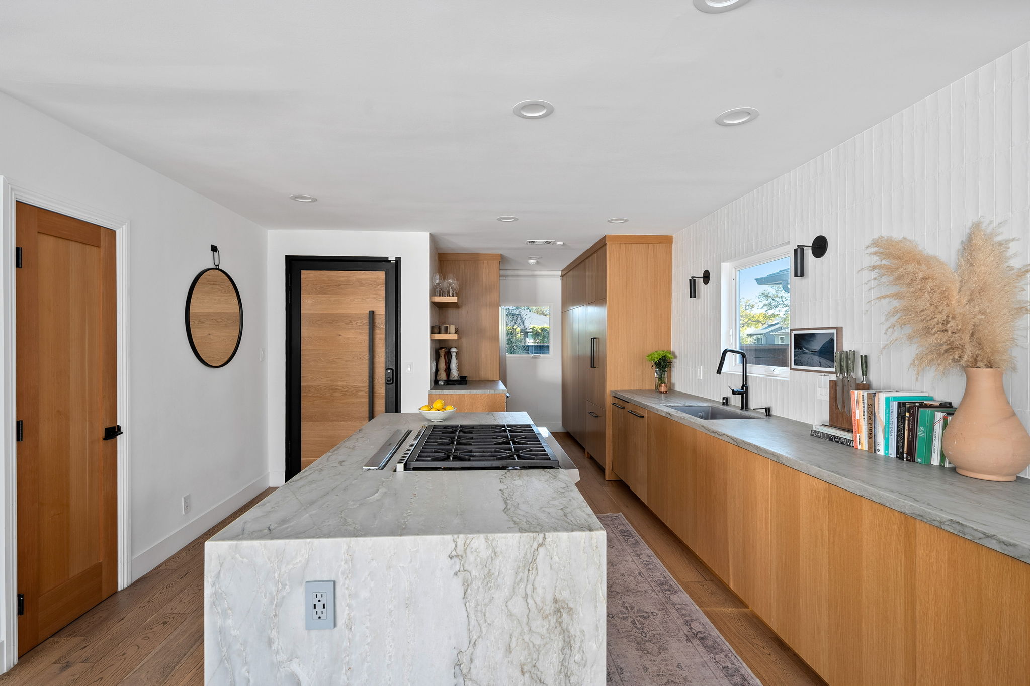 1009 Vernon Avenue-25