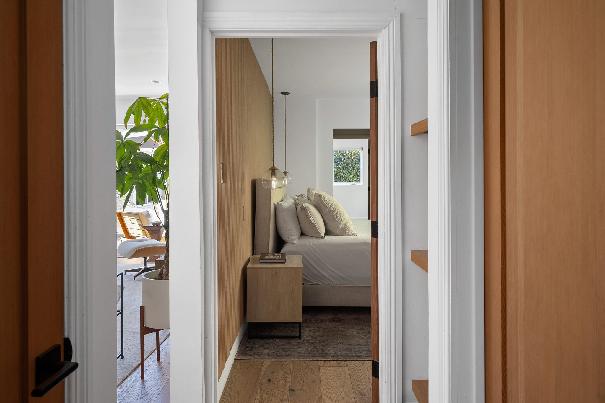 1009 Vernon Avenue-33