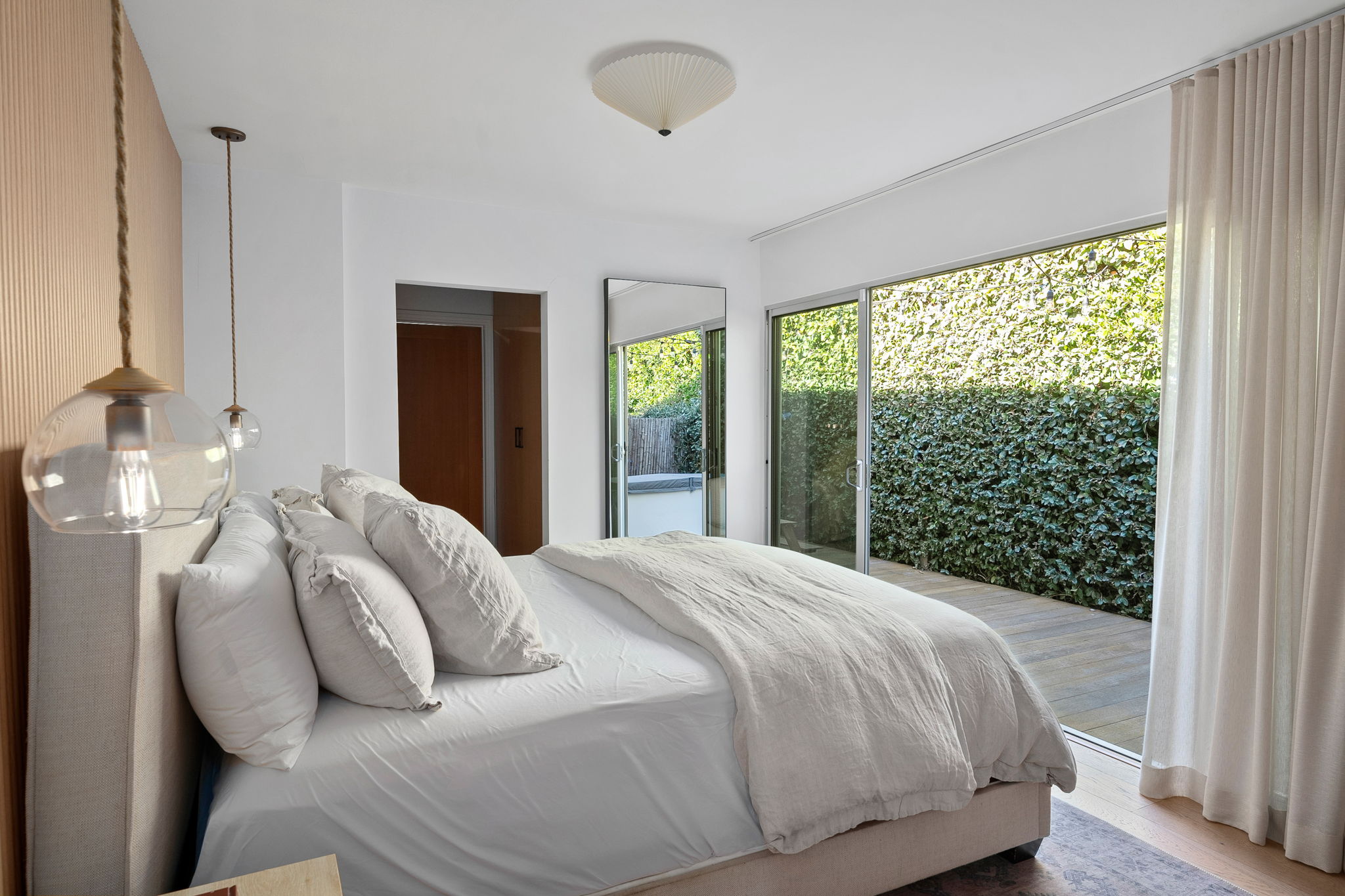 1009 Vernon Avenue-34