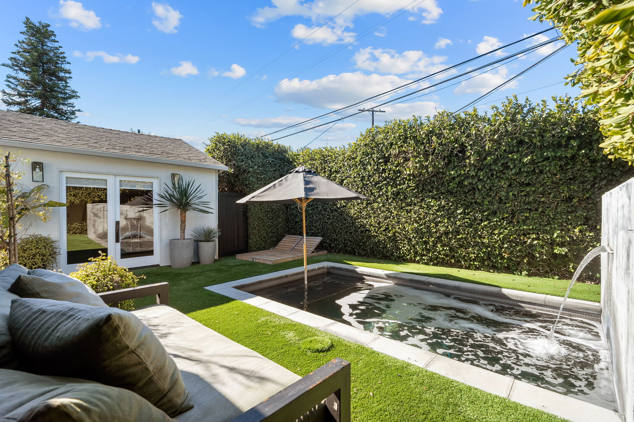 1009 Vernon Avenue-48