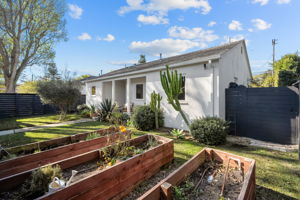 1009 Vernon Avenue-8