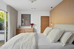 1009 Vernon Avenue-36