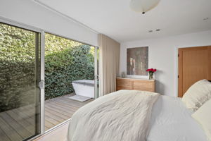 1009 Vernon Avenue-37