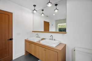 1009 Vernon Avenue-42