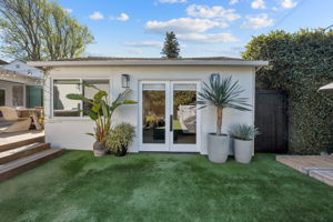 1009 Vernon Avenue-54