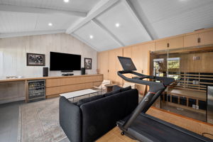 1009 Vernon Avenue-55