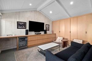 1009 Vernon Avenue-56