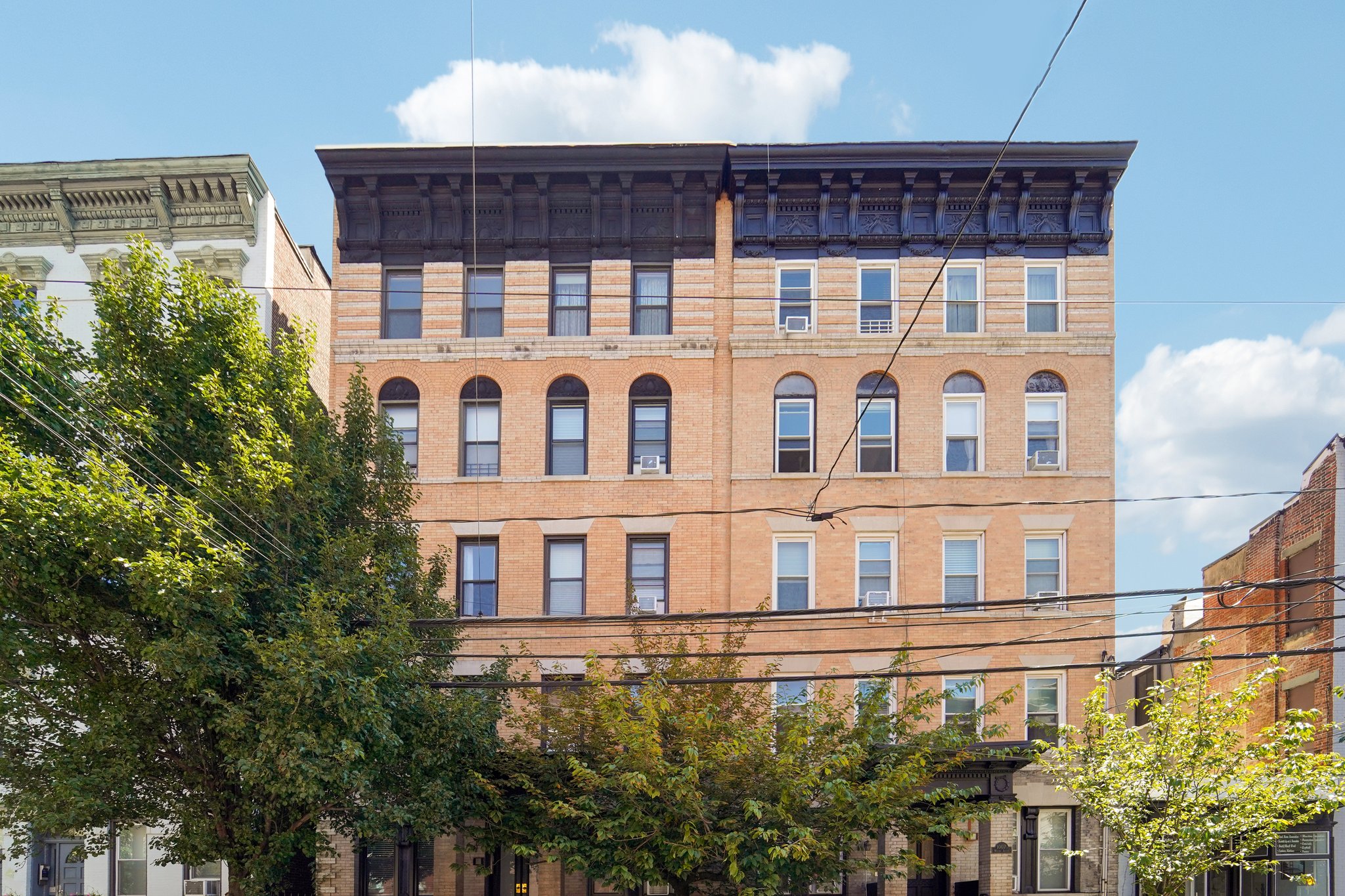 Willow Ave 1L-S2708-005.jpg