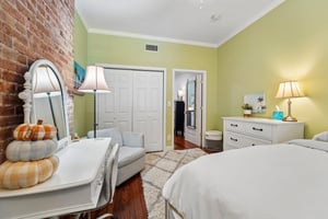 Willow Ave 1L-S2708-028.jpg