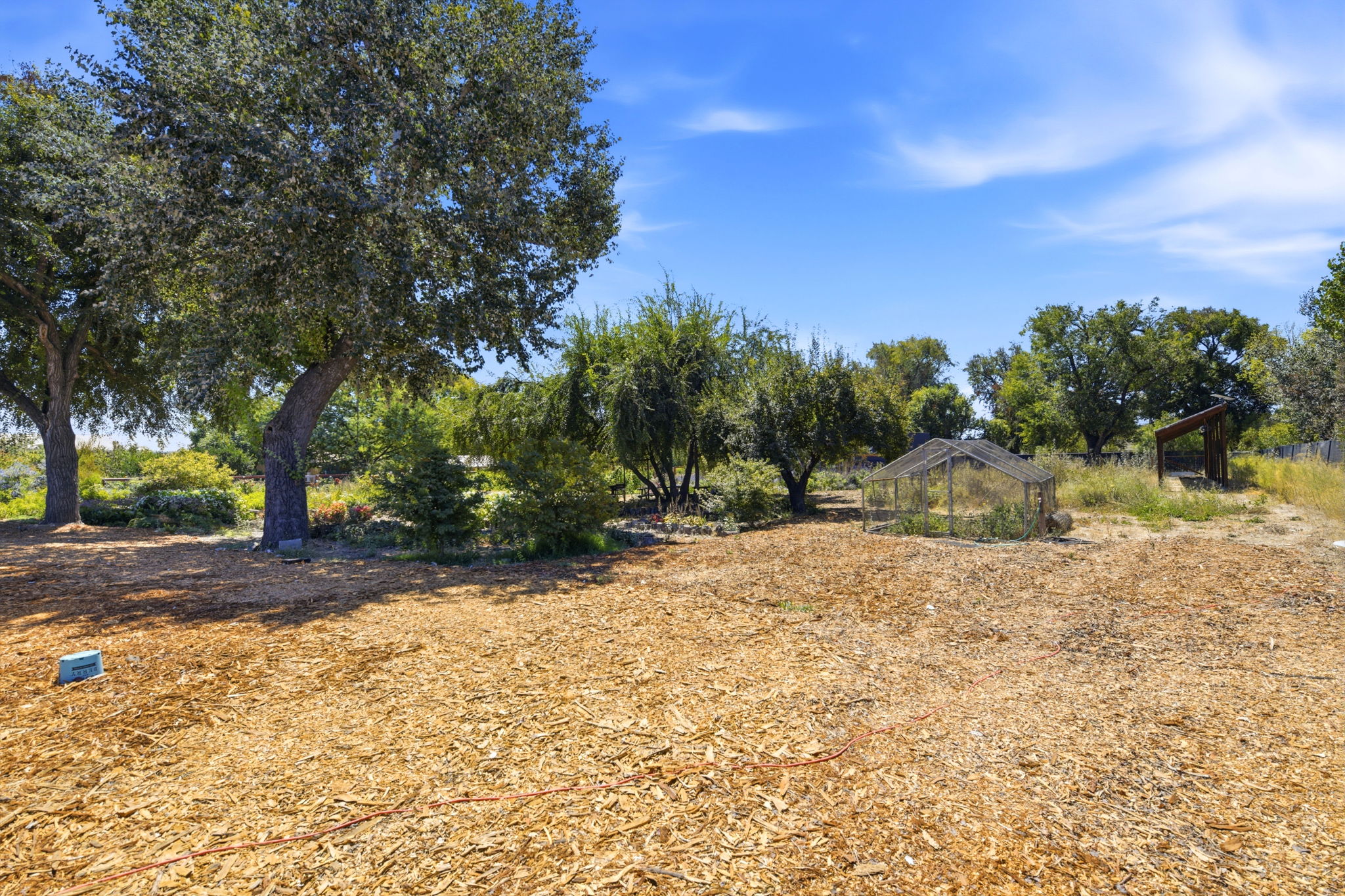 032_F8_10095 Monterey Rd