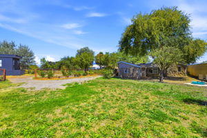 015_F8_10095 Monterey Rd