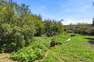 025_F8_10095 Monterey Rd