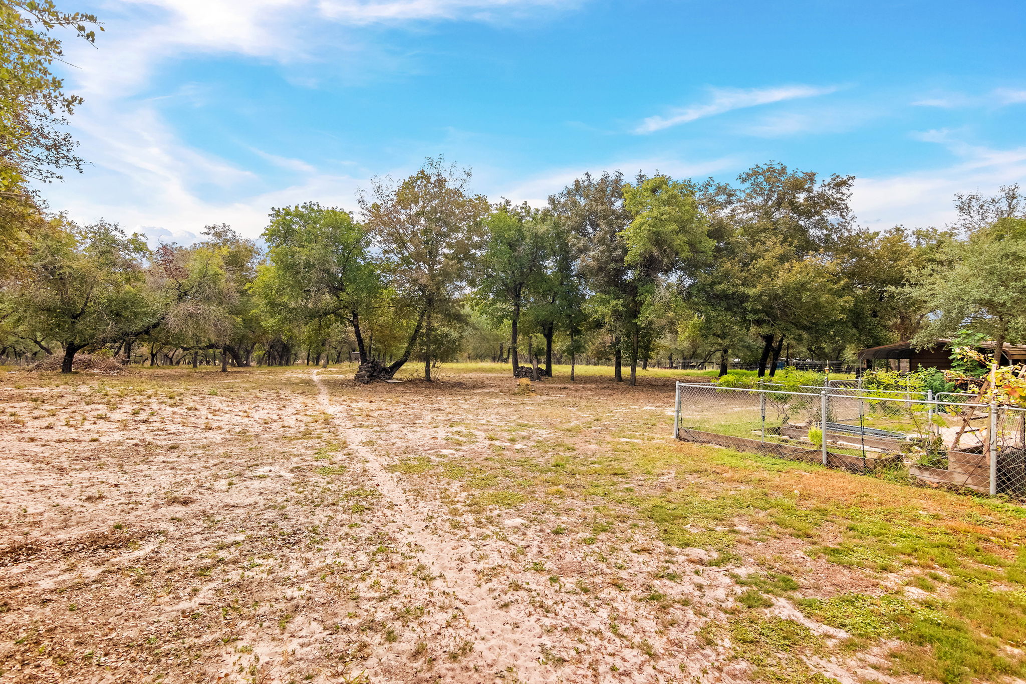 10097 FM 775, Floresville, TX 78114, USA Photo 33