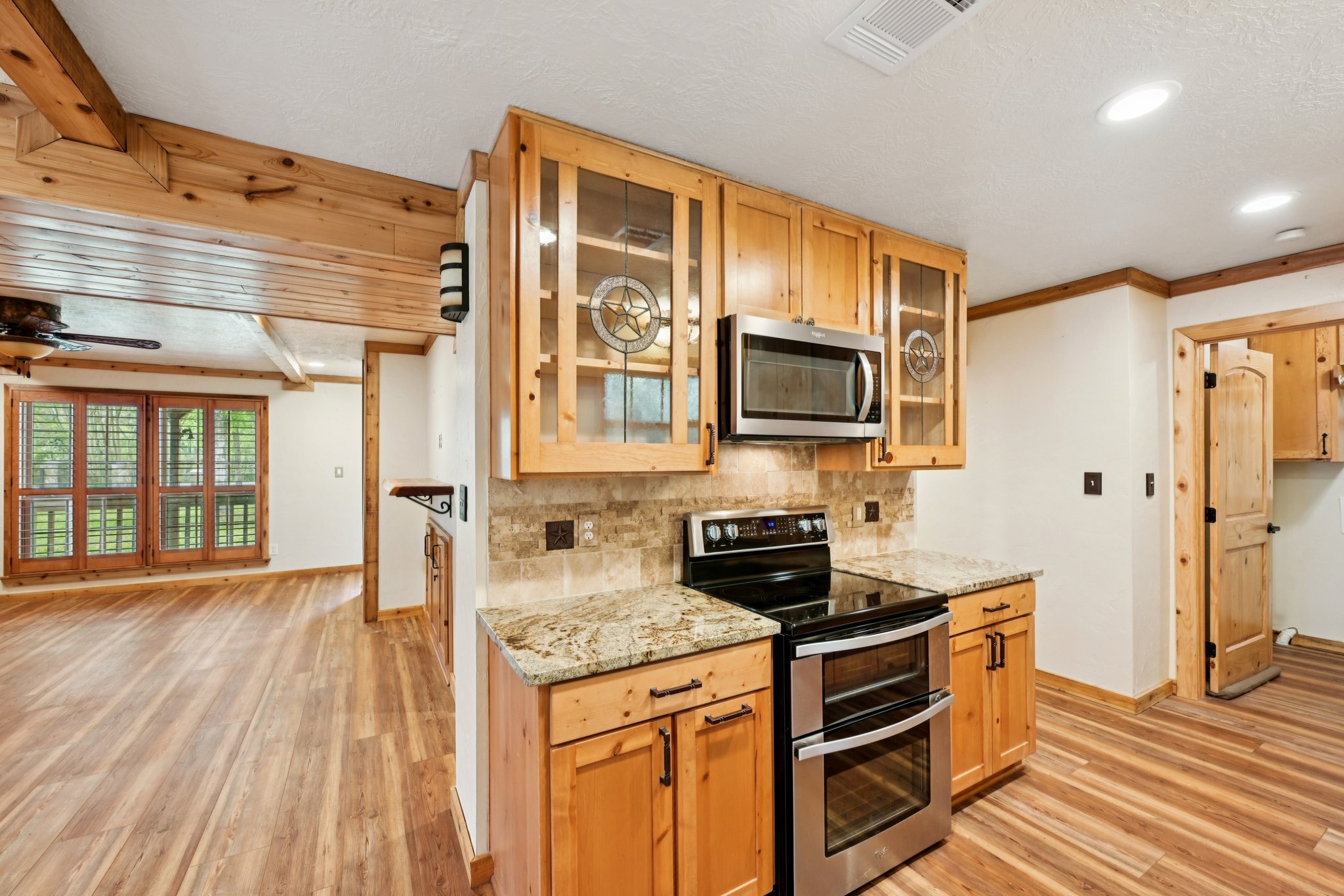 1_2 Avenue J-S2003-014.jpg