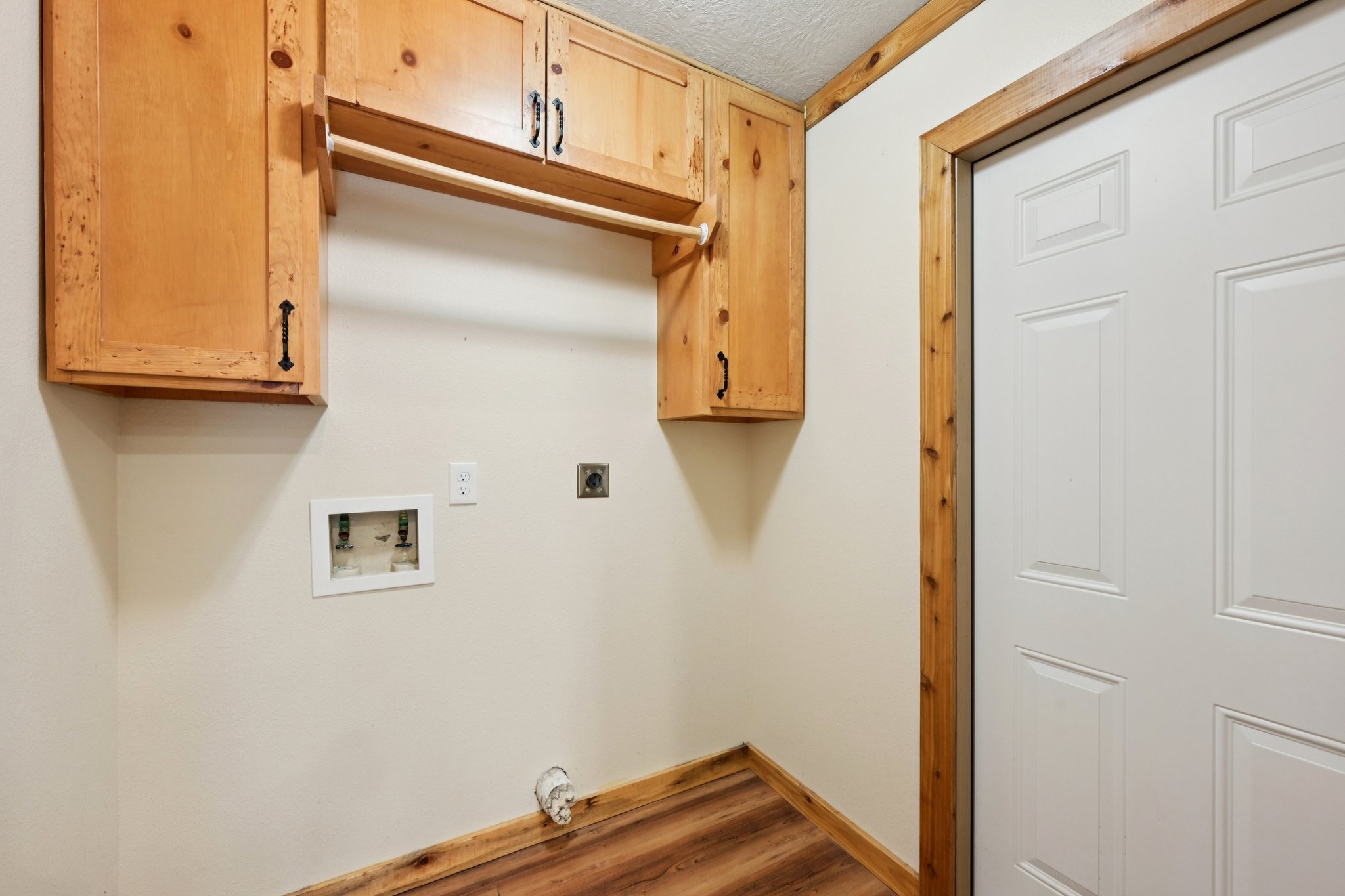 1_2 Avenue J-S2003-015.jpg