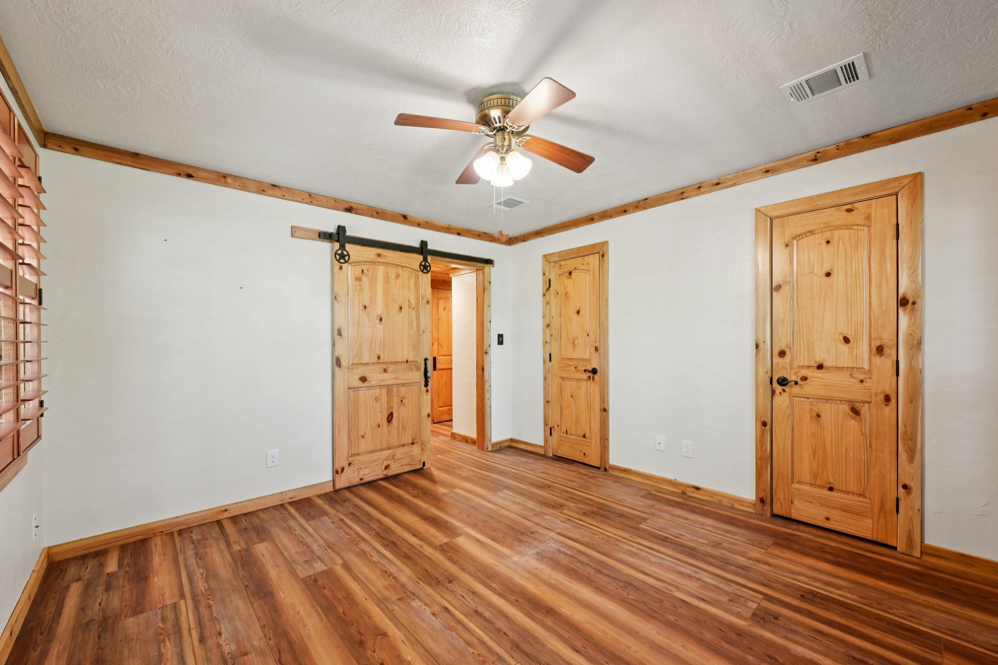 1_2 Avenue J-S2003-019.jpg