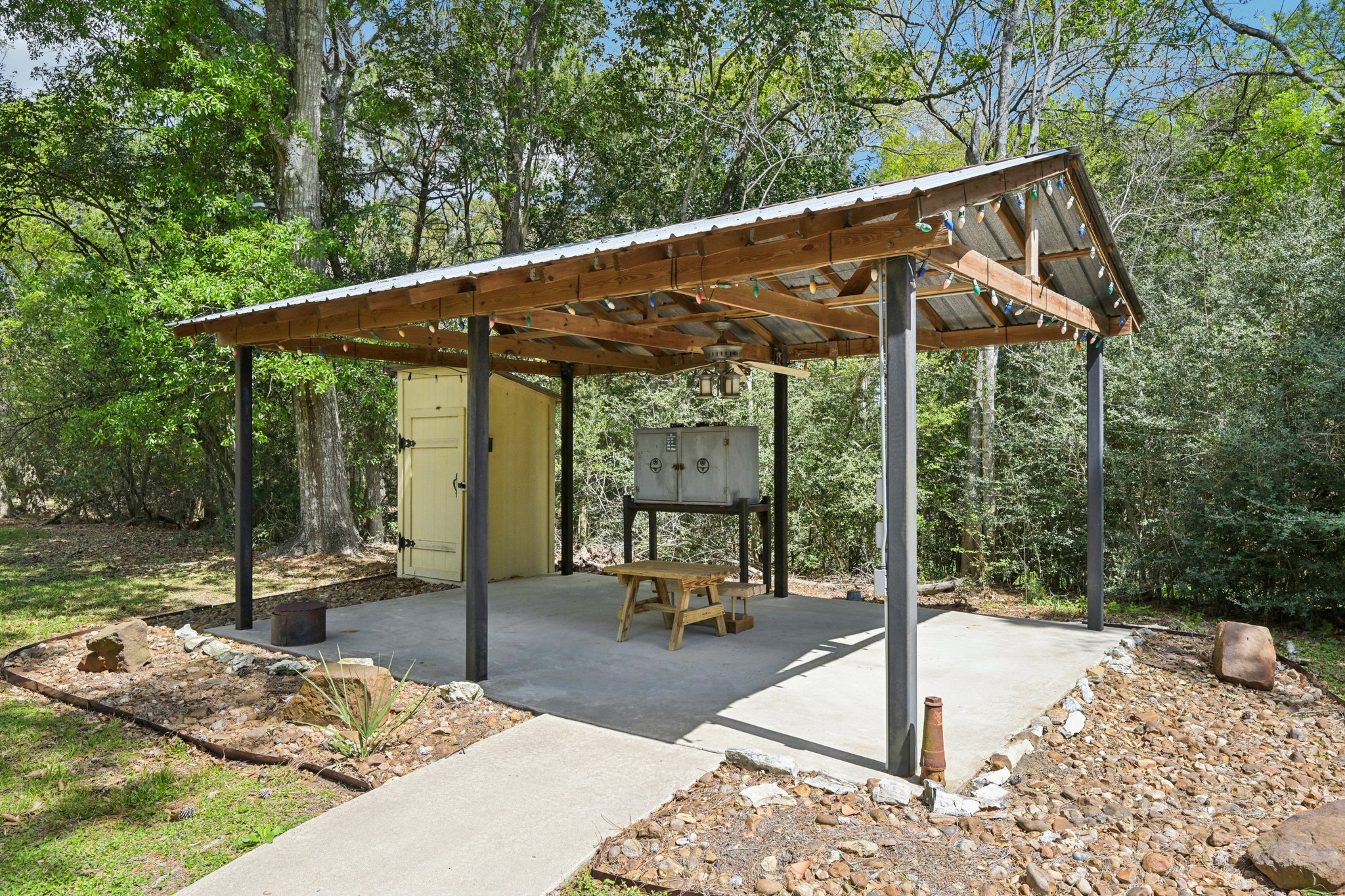 1_2 Avenue J-S2003-043.jpg