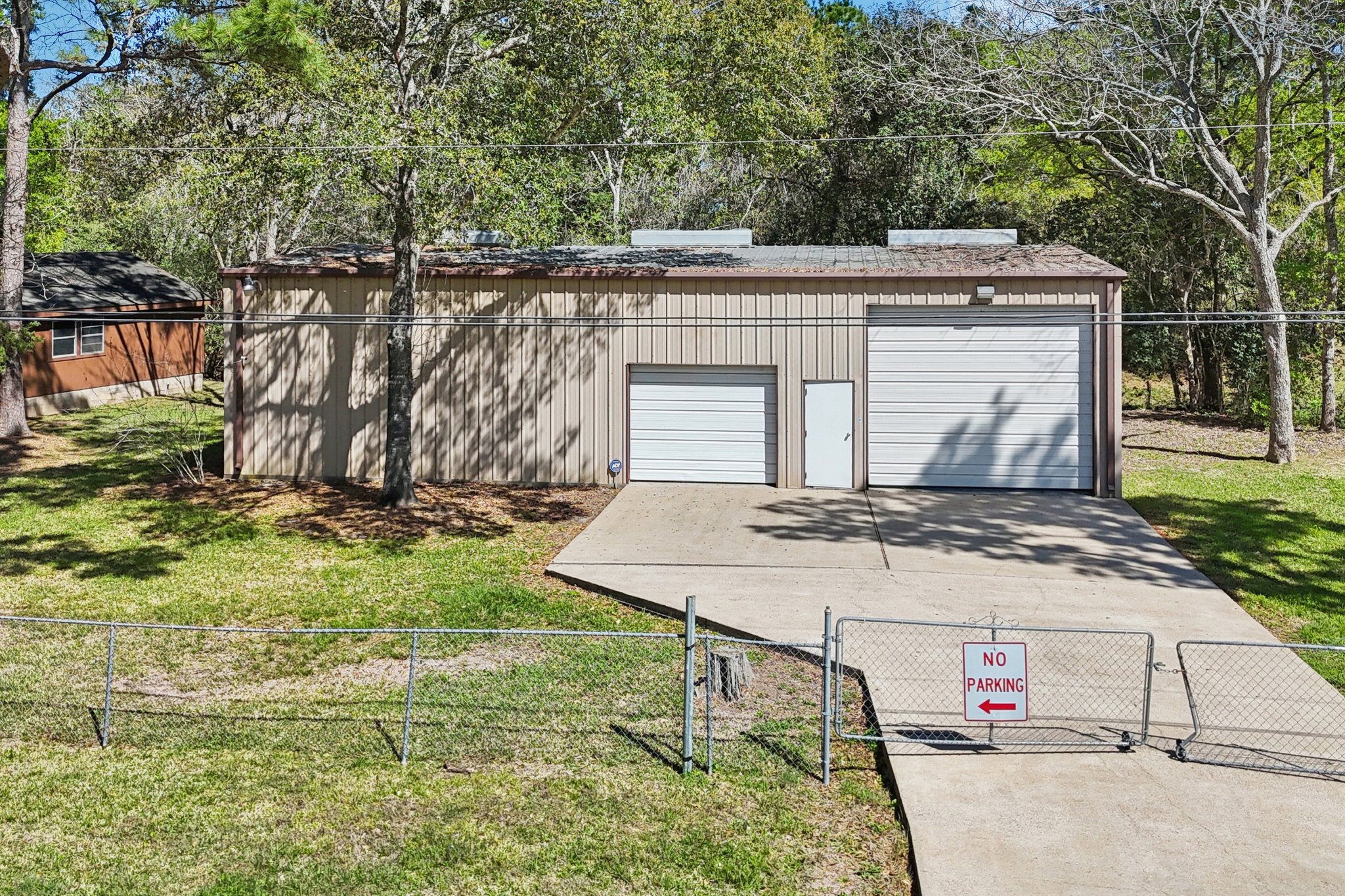 1_2 Avenue J-S2003-064.jpg