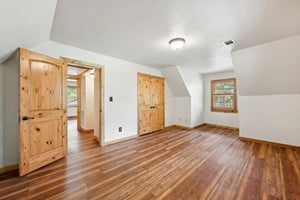 1_2 Avenue J-S2003-024.jpg