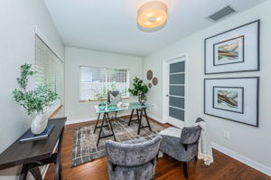 Foyer-Sitting Room3