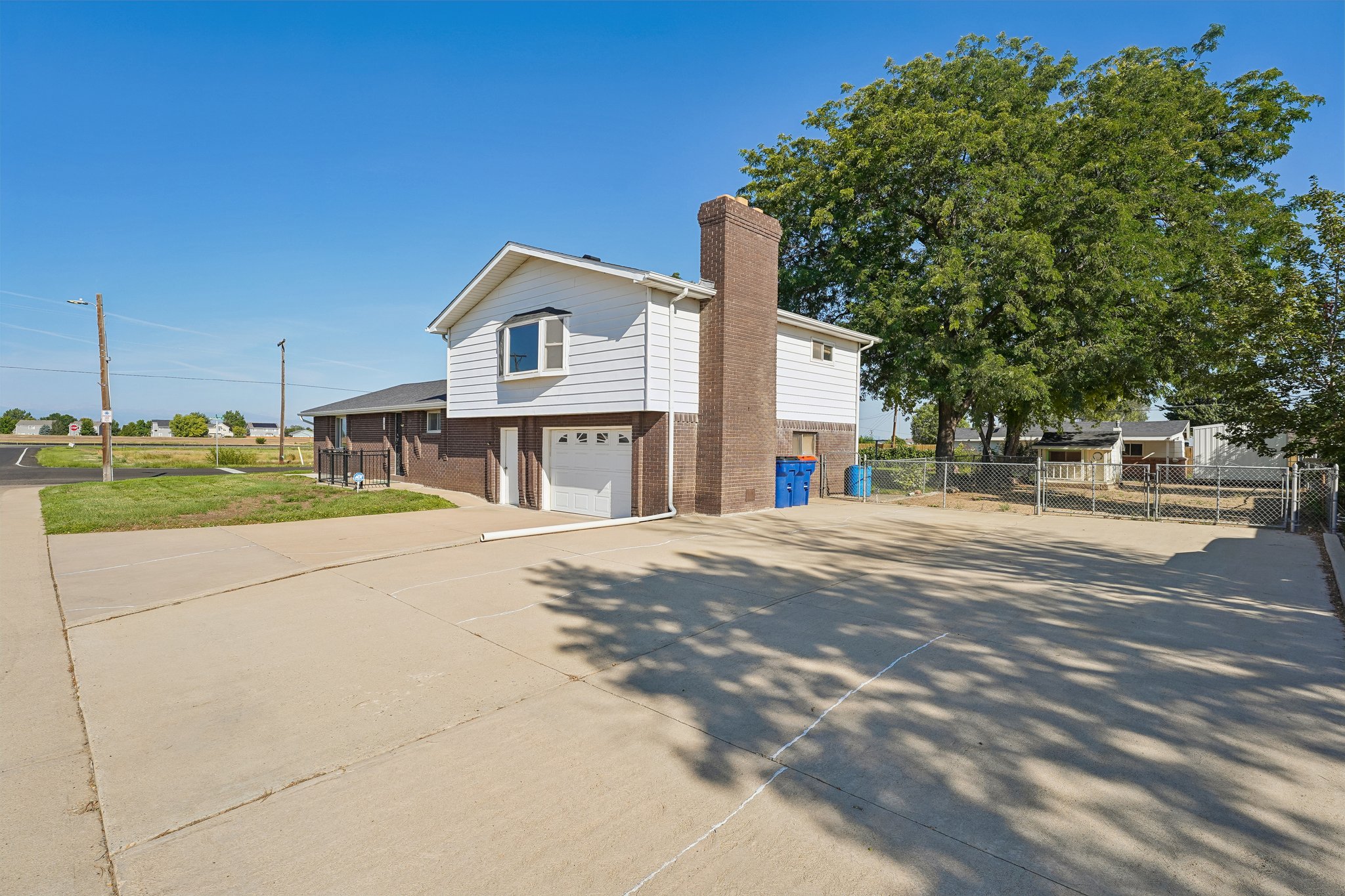 2nd St-S2708-002.jpg